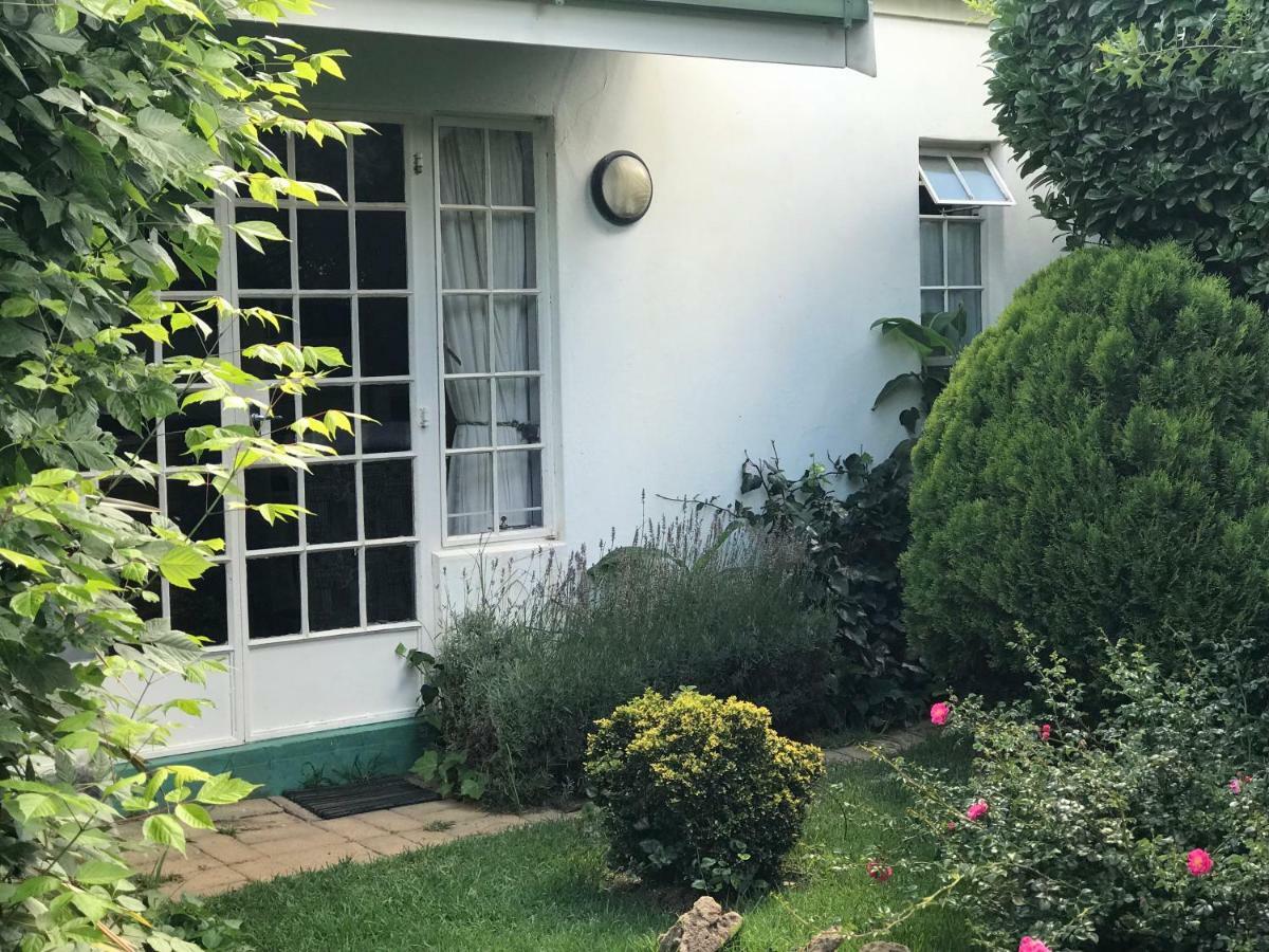 Rosewood Corner, Clarens Bed and Breakfast Eksteriør billede