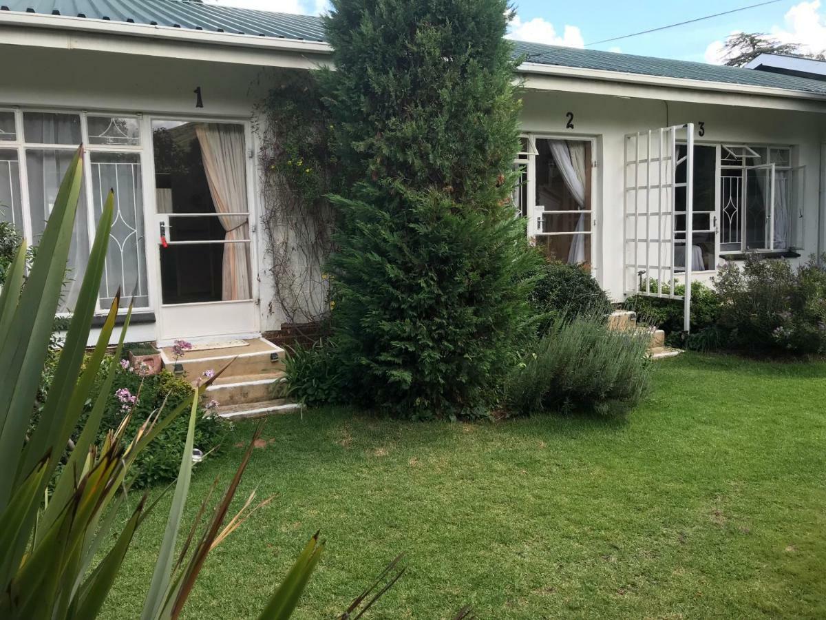 Rosewood Corner, Clarens Bed and Breakfast Eksteriør billede